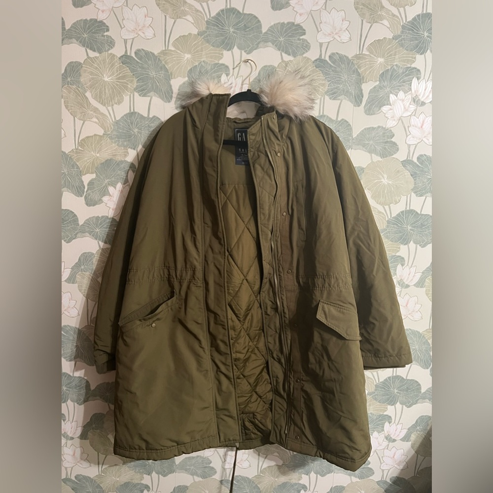 The Gap coldcontrol winter parka olive green women’s tall coat water resistant